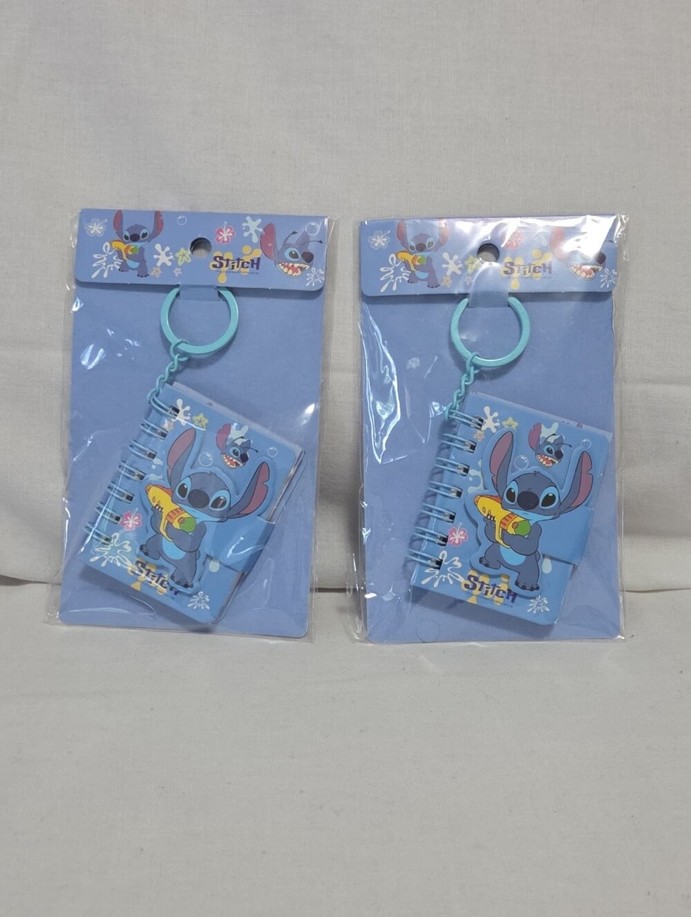Lilo & Stitch mini notebook keychain - Picture 5 of 5